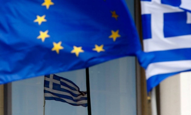 FT: Έντονο παρασκήνιο για να κλείσει η αξιολόγηση