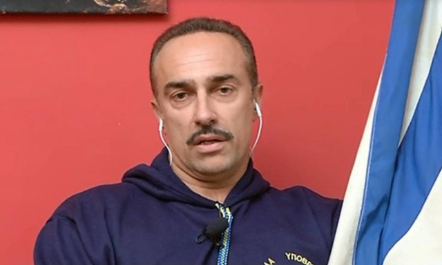 Ίμια: Η συγκλονιστική ιστορία Έλληνα βατραχάνθρωπου - «Έτσι πήρα τη σημαία μας» (vid)