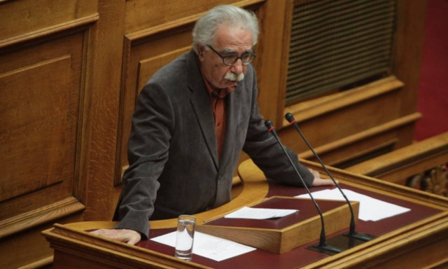 Βουλή - Γαβρόγλου: Βασιζόμαστε στους χιλιάδες εκπαιδευτικούς που κράτησαν το σύστημα όρθιο