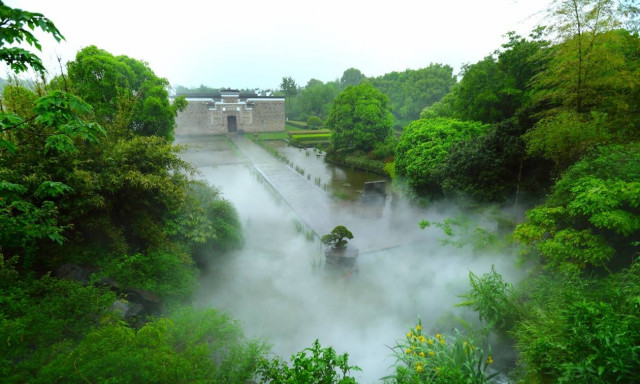 Ιστορικό δάσος και κατοικίες στην Κίνα «ταξίδεψαν» 800 χλμ κι έγιναν θέρετρο! (pics+vid)