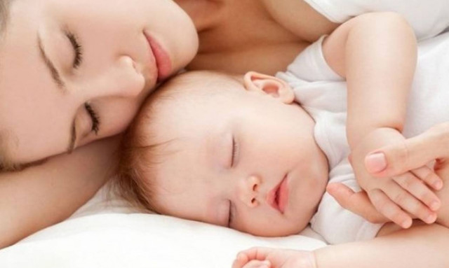 Τι είναι μητρότητα; 16 φράσεις δίνουν την απάντηση