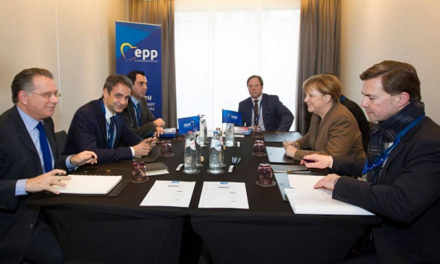 Σε εξέλιξη η συνάντηση Μέρκελ - Μητσοτάκη