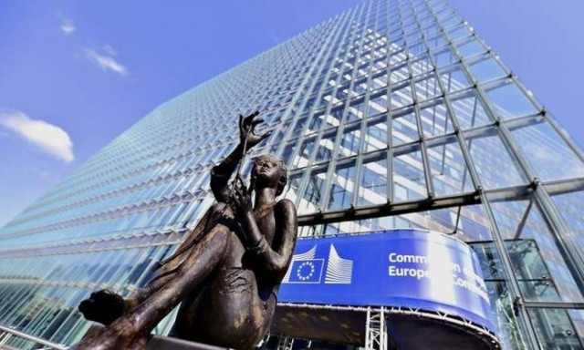 Greek economy shows "signs of recovery", Commission says