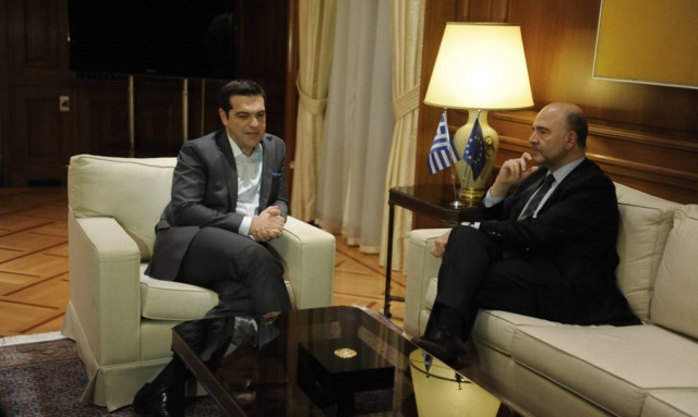 Στην κόψη η διαπραγμάτευση: Σε ρόλο «διαιτητή» έρχεται ο Μοσκοβισί στην Αθήνα