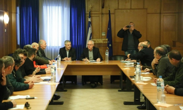Εξοργισμένοι οι αγρότες - Άκαρπη η συνάντηση με την κυβέρνηση