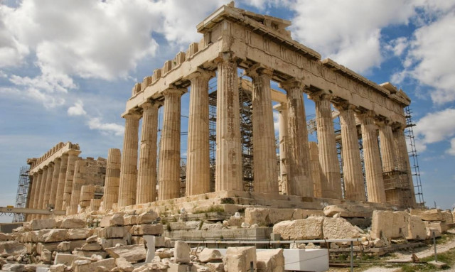 «Όχι» από το ΚΑΣ στην πασαρέλα μπροστά από την Ακρόπολη