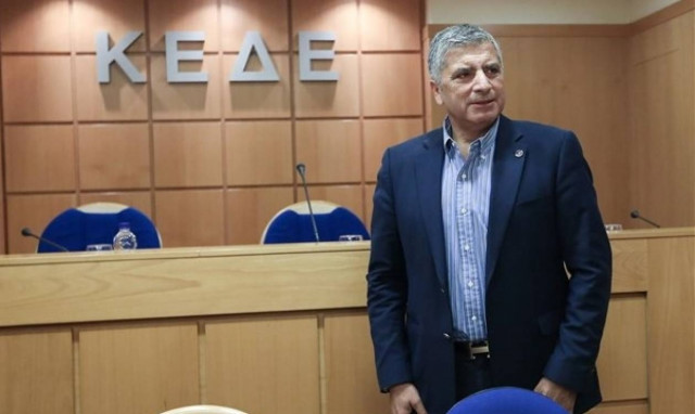 Πατούλης για συμβασιούχους: «Η Κυβέρνηση δημιούργησε το πρόβλημα»