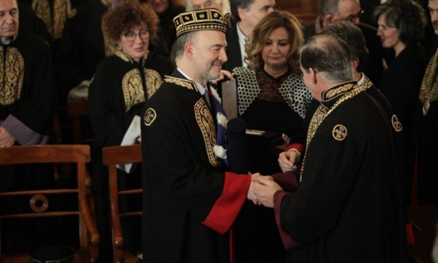 Σε επίτιμο διδάκτορα του Πανεπιστημίου Αθηνών αναγορεύτηκε ο Πιερ Μοσκοβισί