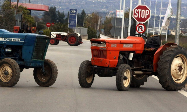 Μπλόκα αγροτών 2017: Αποχωρούν τα τρακτέρ, παραμένει η απογοήτευση