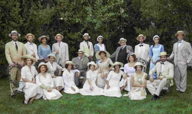 «Σμύρνη μου αγαπημένη» της Μιμής Ντενίση - Τελευταίες παραστάσεις