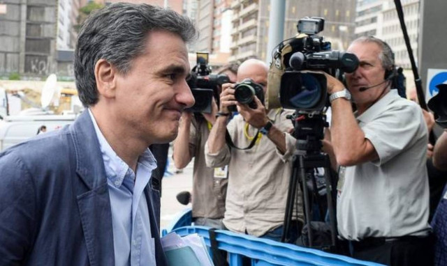 Ο Τσακαλώτος ελπίζει σε πολιτική απόφαση στο Eurogroup