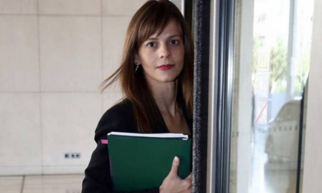 Η Αχτσιόγλου ελπίζει να την ακούσει η Λαγκάρντ μέσω... των FT για τις μειώσεις συντάξεων