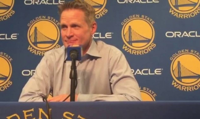 Σάλος από «ρατσιστική» ερώτηση Έλληνα δημοσιογράφου για τον Αντετοκούνμπο (video)