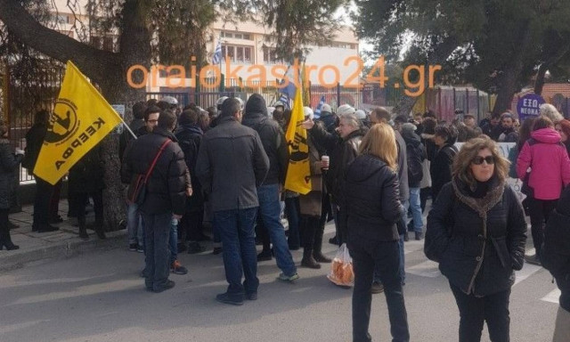 Ένταση και μία προσαγωγή για τα προσφυγόπουλα στο δημοτικό Ωραιοκάστρου (vids)