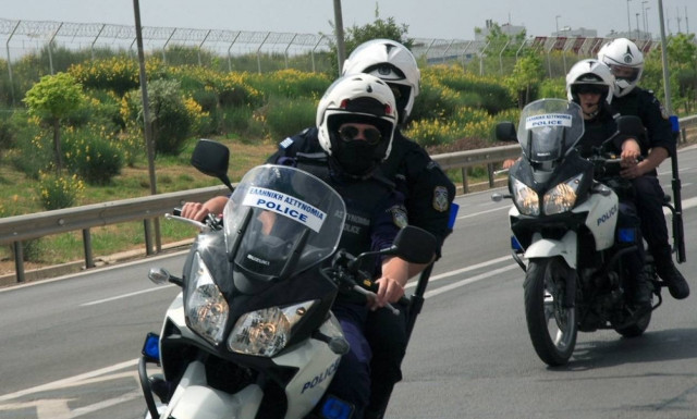 Συναγερμός στην Γλυφάδα: Απέδρασε κρατούμενος από το Αστυνομικό τμήμα