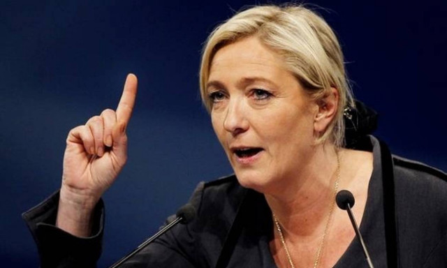 Χαμός με την Λεπέν: Αρνήθηκε να βάλει μαντίλα για να συναντήσει τον μεγάλο μουφτή της Βηρυτού (vid)