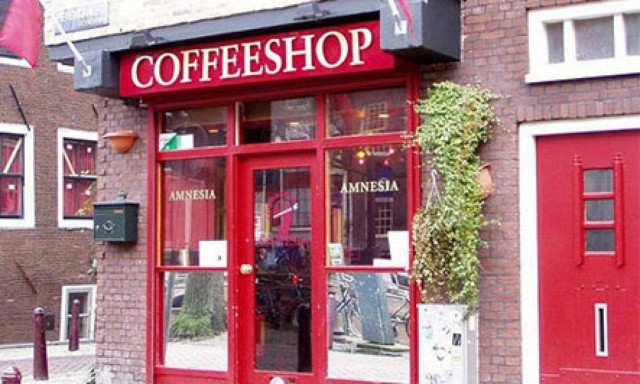 Η Ολλανδία νομιμοποίησε την καλλιέργεια μαριχουάνας