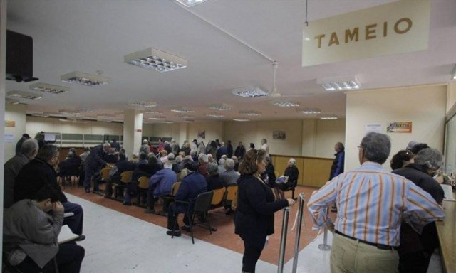 Ποιοι παίρνουν «μπόνους» στη σύνταξή τους με επανυπολογισμό αποδοχών