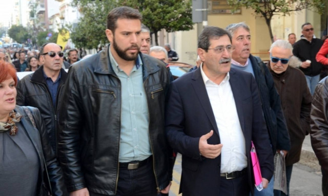 Πάτρα: Αθώος ο Κώστας Πελετίδης - Ζητωκραυγές μέσα στο δικαστήριο (pics)