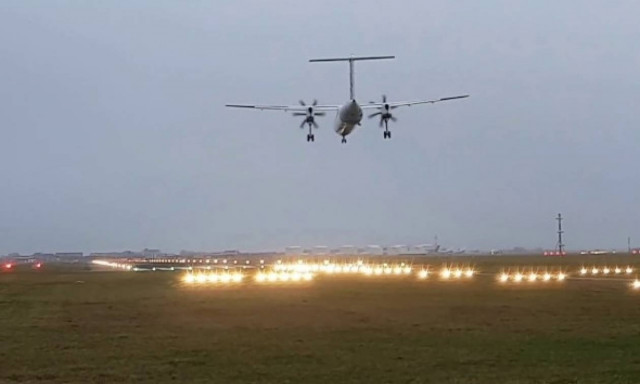 Θρίλερ σε αεροδρόμιο της Ολλανδίας: Bίντεο που κόβει την ανάσα μέσα από το αεροπλάνο του τρόμου