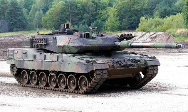 FAZ: Κατηγορίες για μίζες 3,3 εκ. ευρώ σε ελληνικά εξοπλιστικά προγράμματα