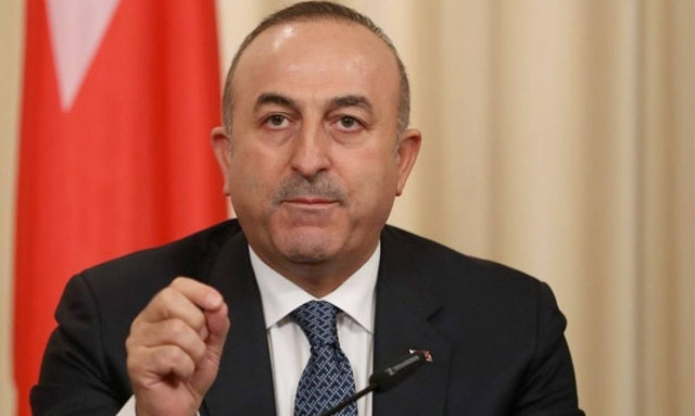 Προκαλεί ο Τσαβούσογλου: Αν θέλαμε να ανέβουμε στα Ίμια θα το κάναμε