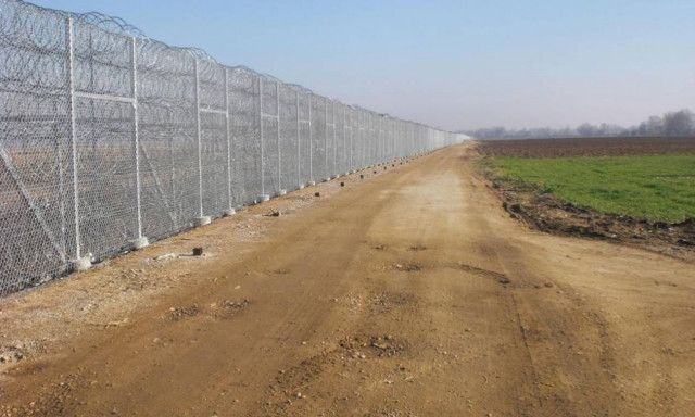 «Χουριέτ»: Τούρκοι πραξικοπηματίες υποδύονται πρόσφυγες και περνάνε στην Ελλάδα