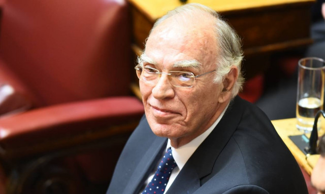 Ο Λεβέντης πήγε στη Βαρβάκειο κι άρχισε τις selfies!