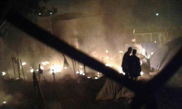 Two tents burn down in Moria refugee camp