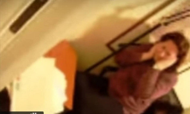 Βίντεο - σοκ: H στιγμή της εισβολής μελών του Ρουβίκωνα στο συμβολαιογραφείο