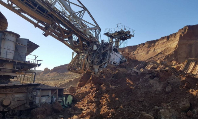 Κατολίσθηση στην Κοζάνη - Τραυματίστηκε ένας άνδρας (pics)