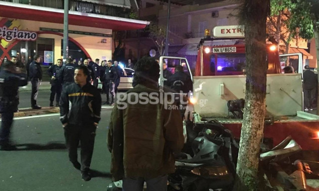 Φωτογραφίες μετά την καταδίωξη γερανοφόρου από τα περιπολικά της ΕΛ.ΑΣ