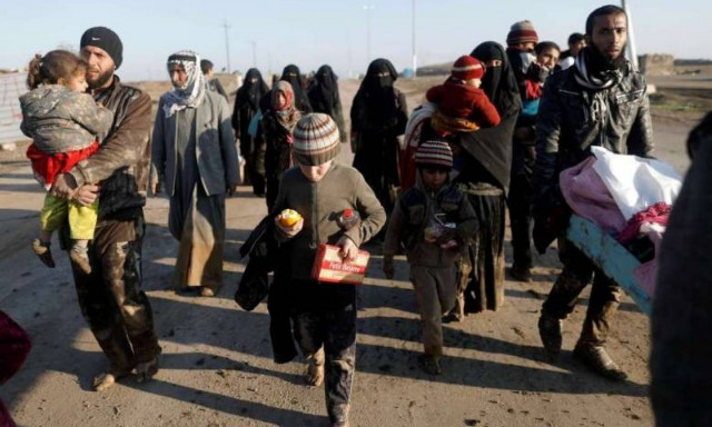 Μοσούλη: Τουλάχιστον 45.000 οι εκτοπισμένοι από τις μάχες