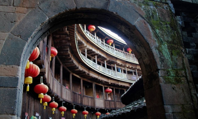 Κίνα: Οι Χαν, οι Χάκα και τα χωριά των φιλοξενούμενων