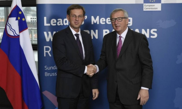 Απίστευτος Γιούνκερ: Ρώτησε τον Σλοβένο πρωθυπουργό αν... κάνει σεξ! (vid)