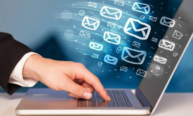 Σοκ: Διέρρευσαν προσωπικά στοιχεία από 1,4 δισ. emails