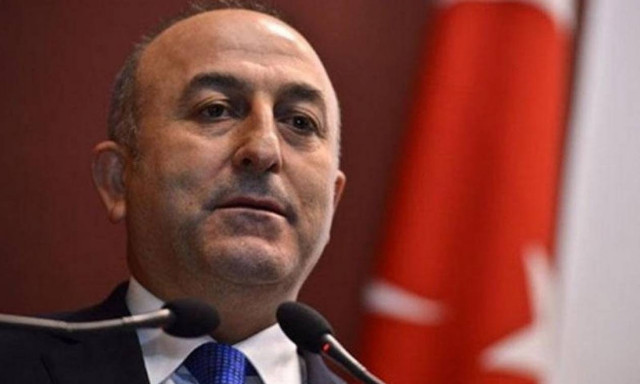 «Καταφύγιο» στη Γαλλία βρίσκει ο Τσαβούσογλου μετά το επεισόδιο με τους Ολλανδούς