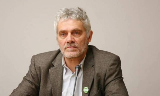 To παραδέχεται ο Τσιρώνης: Είμαστε συνέχεια στην κόψη του ξυραφιού