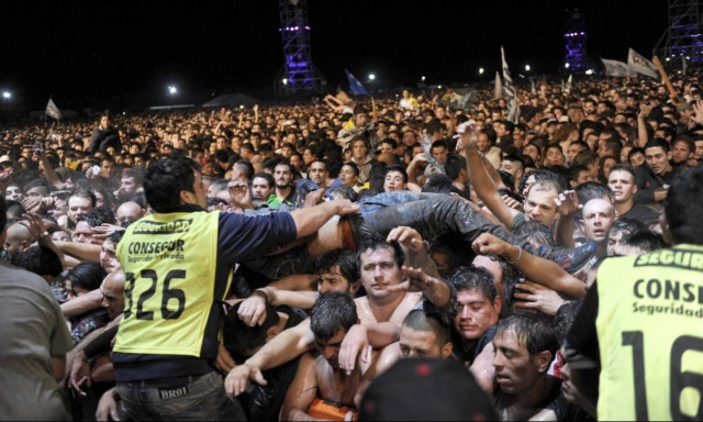 Η συναυλία βάφτηκε με αίμα: Τραγωδία στην Αργεντινή με τουλάχιστον δύο νεκρούς (Pics+Vid)