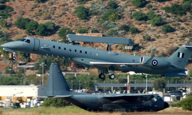 Σκάνδαλο εξοπλιστικών: Ξανά στο σκαμνί ο Λιακουνάκος για τις μίζες από τα ιπτάμενα ραντάρ