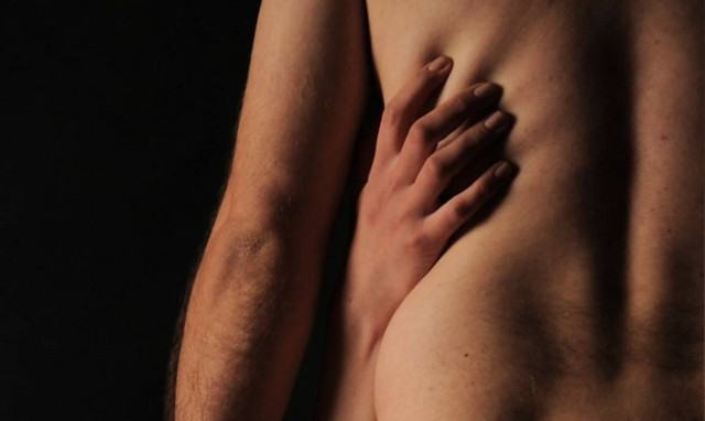 Η νέα μόδα στο σεξ: Δεν φαντάζεστε πώς μπορούν να σας κάνουν στοματικό χρησιμοποιώντας μόνο ένα…