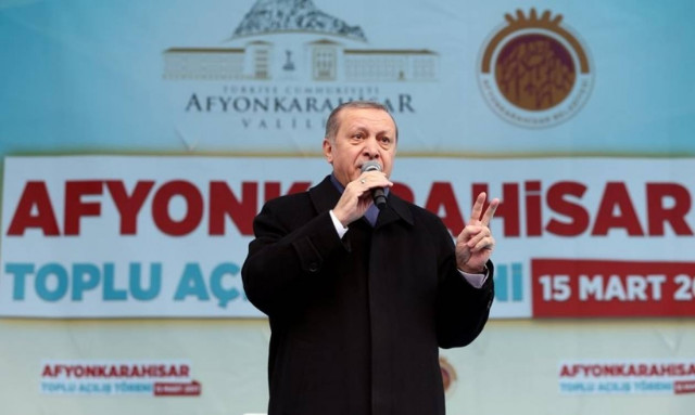 Συνεχίζει το παραλήρημα ο Ερντογάν: Οι Ολλανδοί σφάγιασαν 8.000 μουσουλμάνους στη Σρεμπρένιτσα