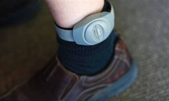 Σκάνδαλο εξοπλιστικών: Βγάζει το «βραχιολάκι» ο επιχειρηματίας Θωμάς Λιακουνάκος