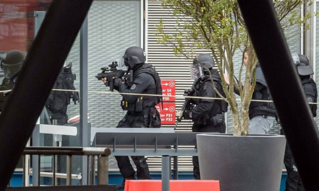 Παρίσι: Τζιχαντιστής ο δράστης της επίθεσης στο αροδρόμιο Ορλί