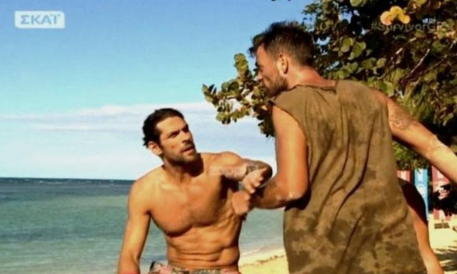 Survivor: Πλακώνονται όλοι οι «Διάσημοι» με τον Αγγελόπουλο – Τον ξεφτίλισε η Βαλαβάνη! (vid)