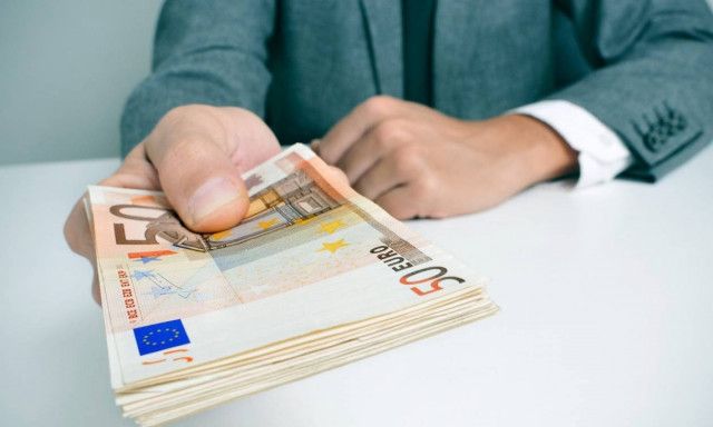 Είναι οριστικό: Ποιοι θα πάρουν επίδομα 250 ευρώ τον Μάρτιο;