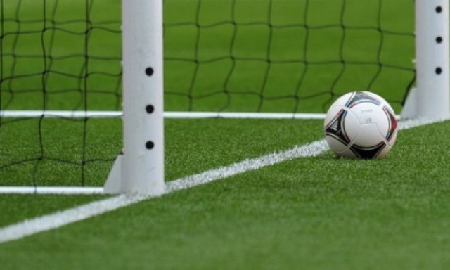 Επική γκάφα: Γνωστός ποδοσφαιριστής ευχαρίστησε την σύζυγο και την… ερωμένη του on camera! (vid)