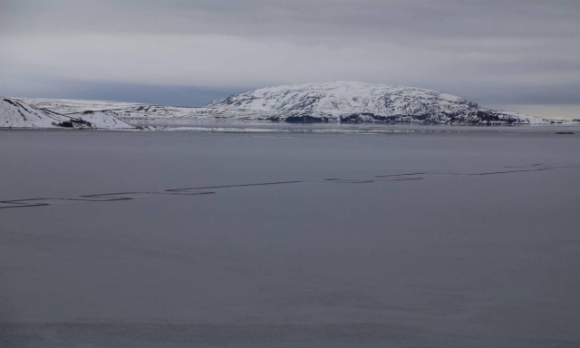 Περίεργο φαινόμενο σε λίμνη της Ισλανδίας τρομάζει τους κατοίκους! (pics)