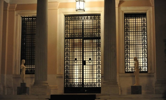 Κυβερνητικές πηγές: Υποκριτική και εθελόδουλη η στάση του Μητσοτάκη - Ας τον κρίνει ο λαός