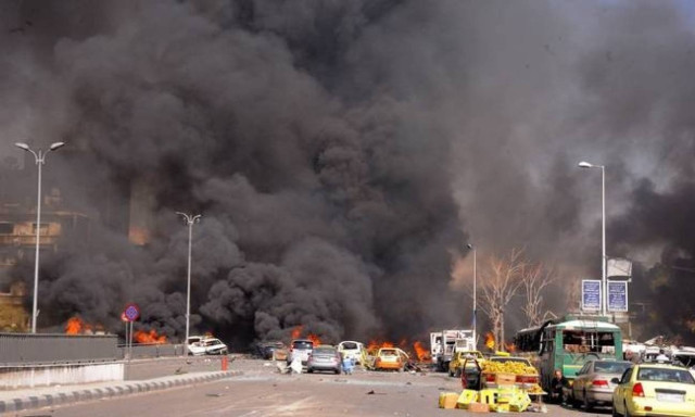 IS conflict: Air strike 'kills dozens in village near Raqqa'